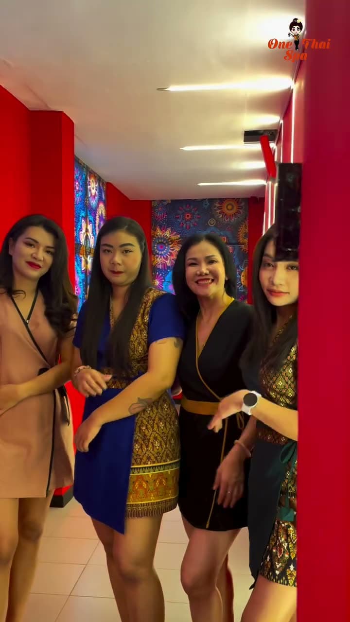 One Thai Spa therapy team